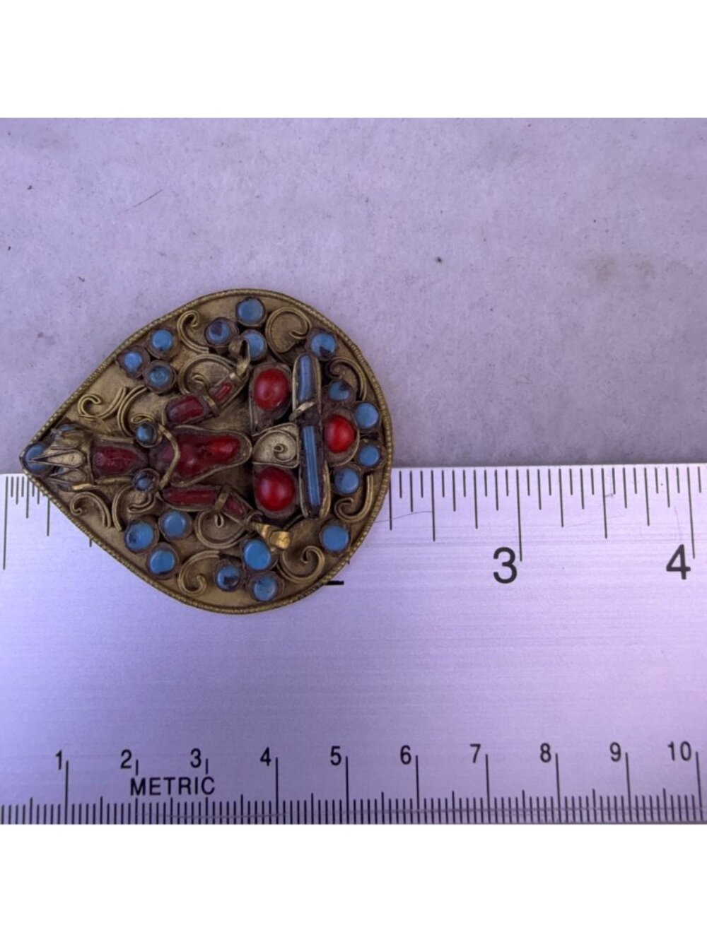 Antique Handmade Hindu Brass Goddess Brooch With Coral & Turquoise Pattern - Picture 3 of 3